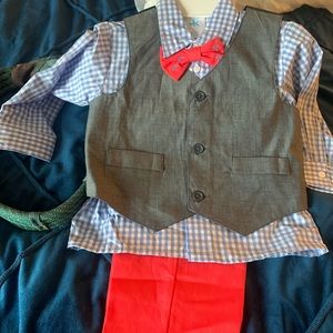 2t boys 3pc suit NWT